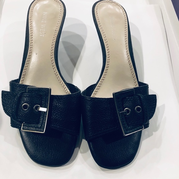 Nine West sandals - Picture 4 of 8